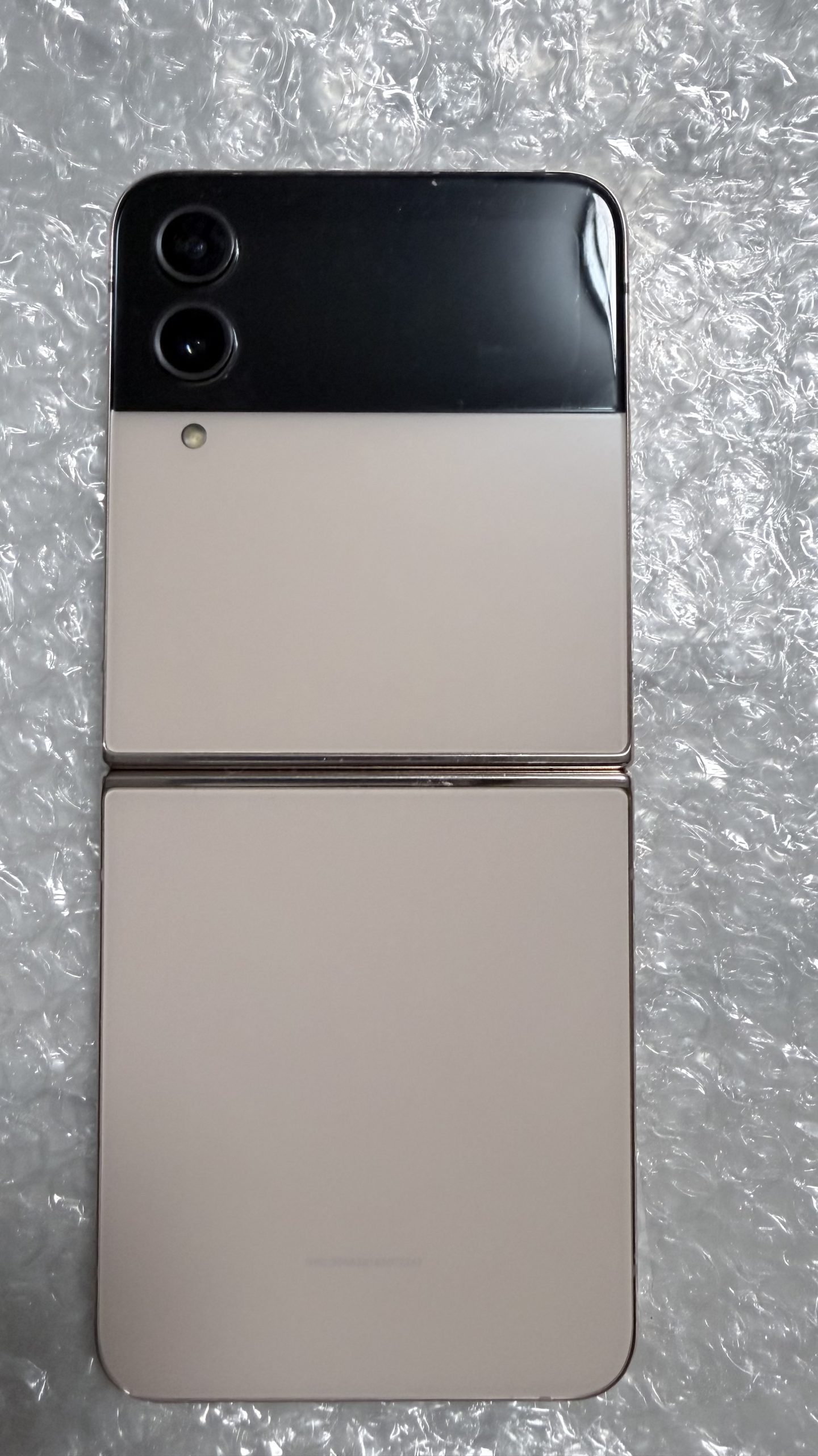 Samsung Galaxy Z Flip4 512GB Pink Gold — Desbloqueado — Grado C - Imagen 18