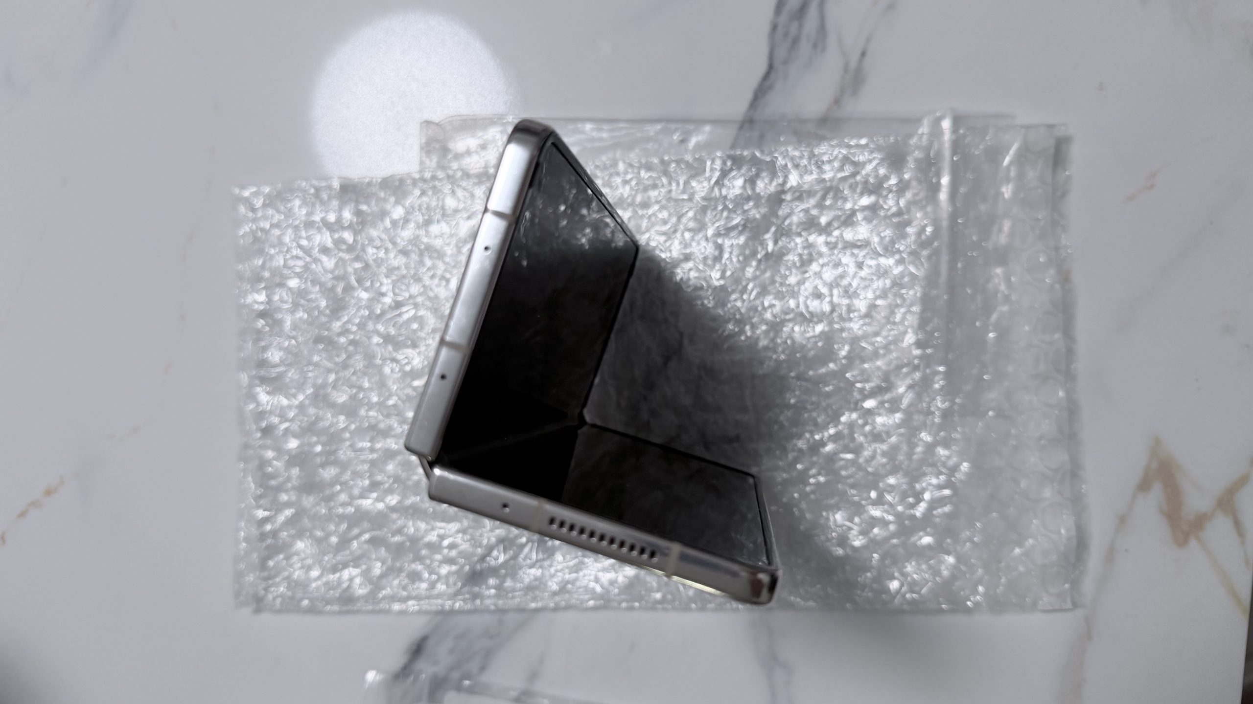 Samsung Galaxy Z Fold4 512GB Beige — Factory Unlocked SM-F936U1 — Grado A - Imagen 7
