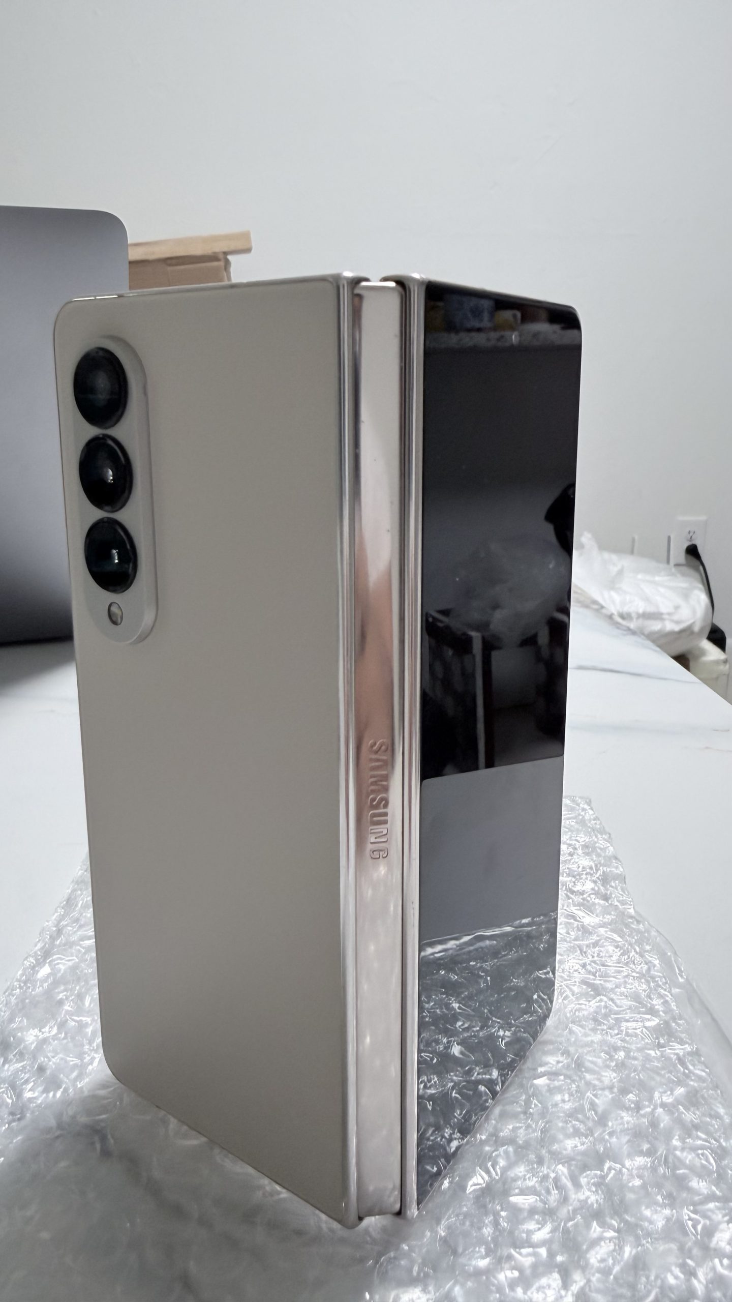 Samsung Galaxy Z Fold4 512GB Beige — Factory Unlocked SM-F936U1 — Grado A - Imagen 8