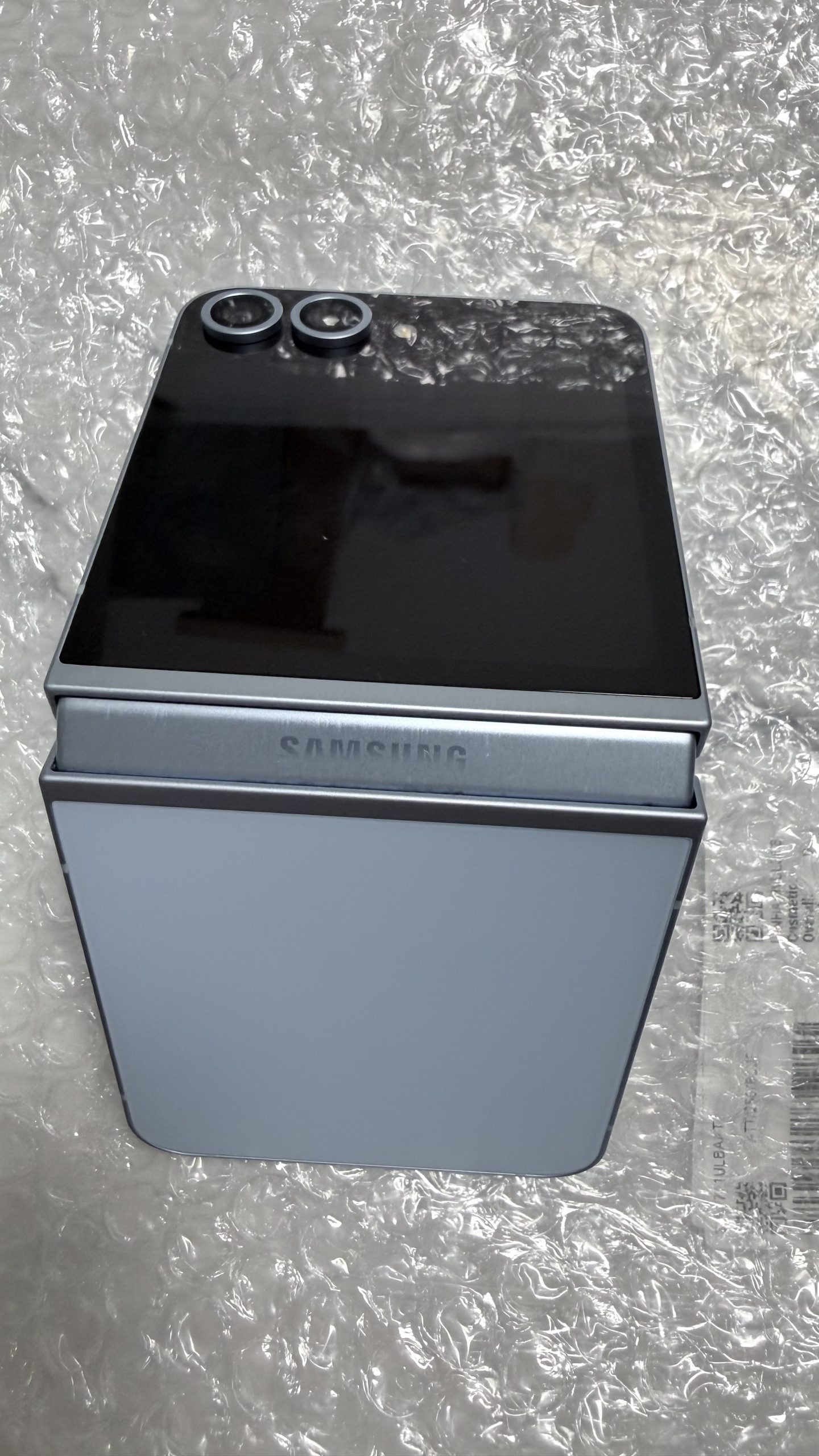 Samsung Galaxy Z Flip6 256GB Blue — Desbloqueado — Grado A - Imagen 12