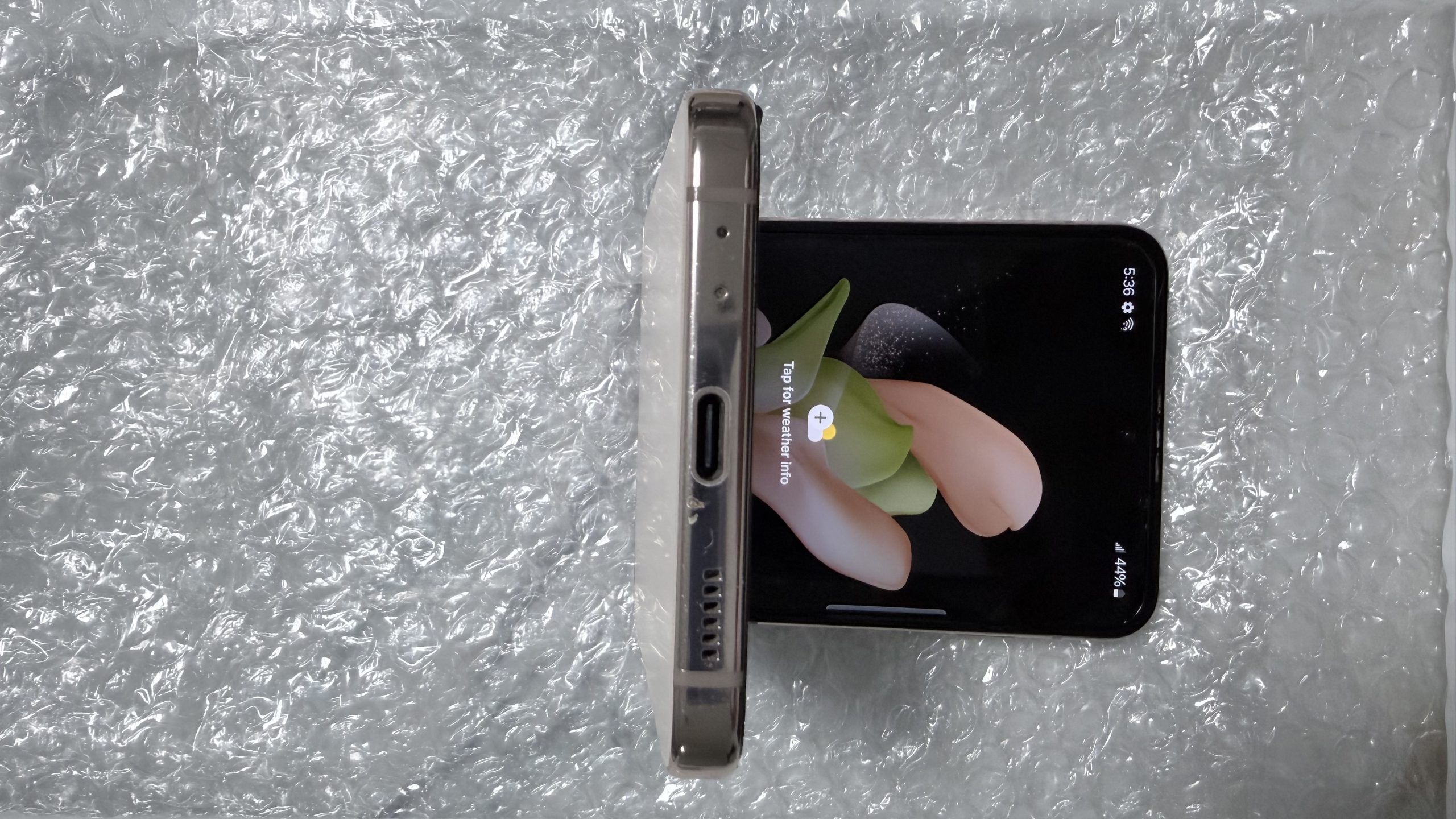 Samsung Galaxy Z Flip4 512GB Pink Gold — Desbloqueado — Grado C - Imagen 9