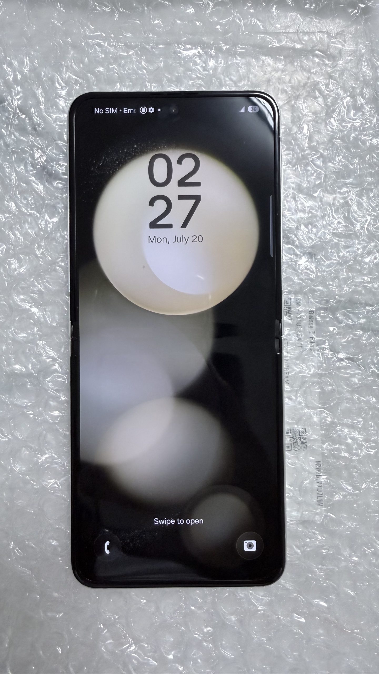 Samsung Galaxy Z Flip5 5G 512GB Cream — Desbloqueado — Grado A - Imagen 4