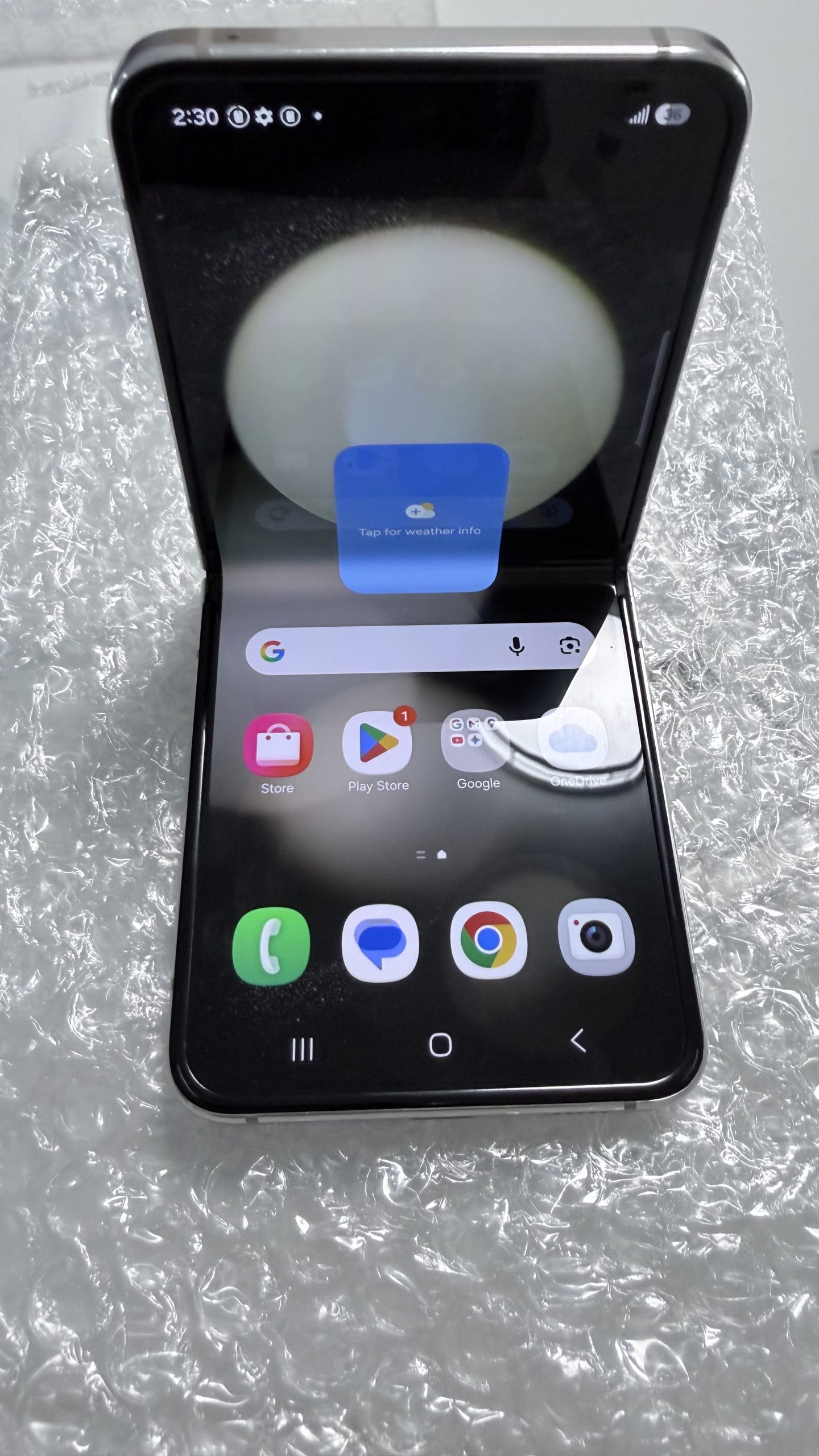 Samsung Galaxy Z Flip5 5G 512GB Cream — Desbloqueado — Grado A - Imagen 16