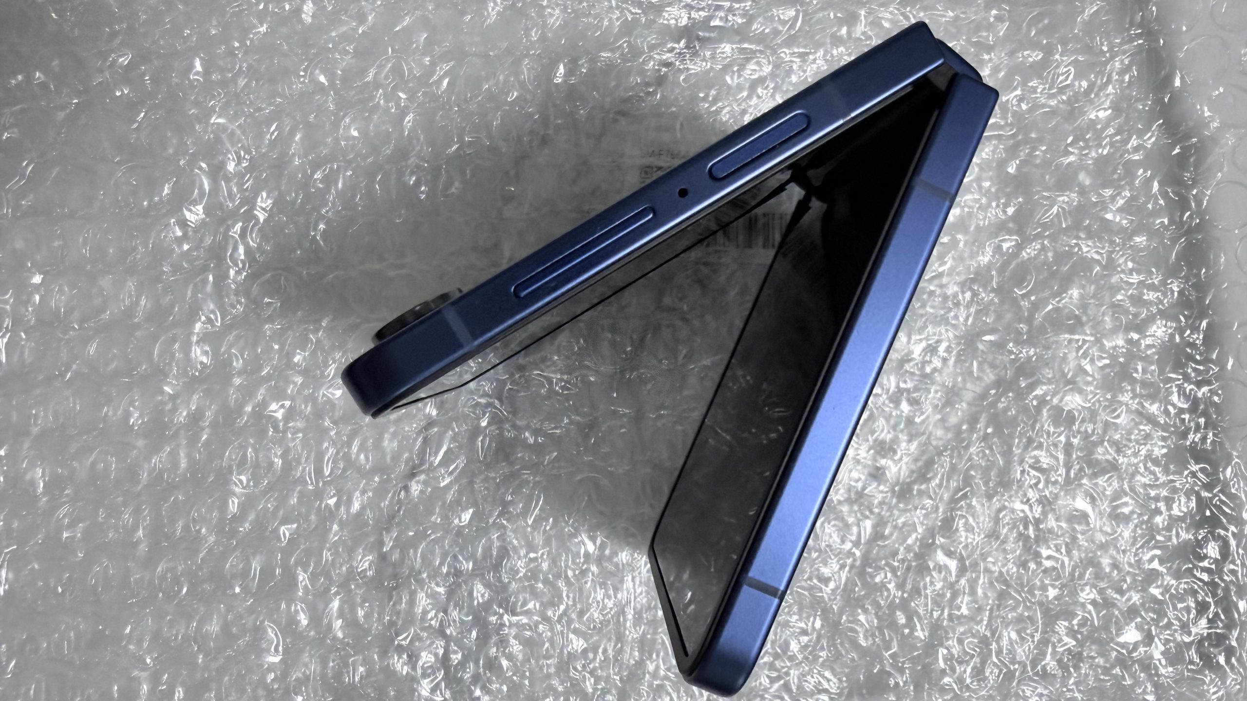 Samsung Galaxy Z Flip7 5G 256GB Blue Shadow — Desbloqueado — Grado A+ - Imagen 4