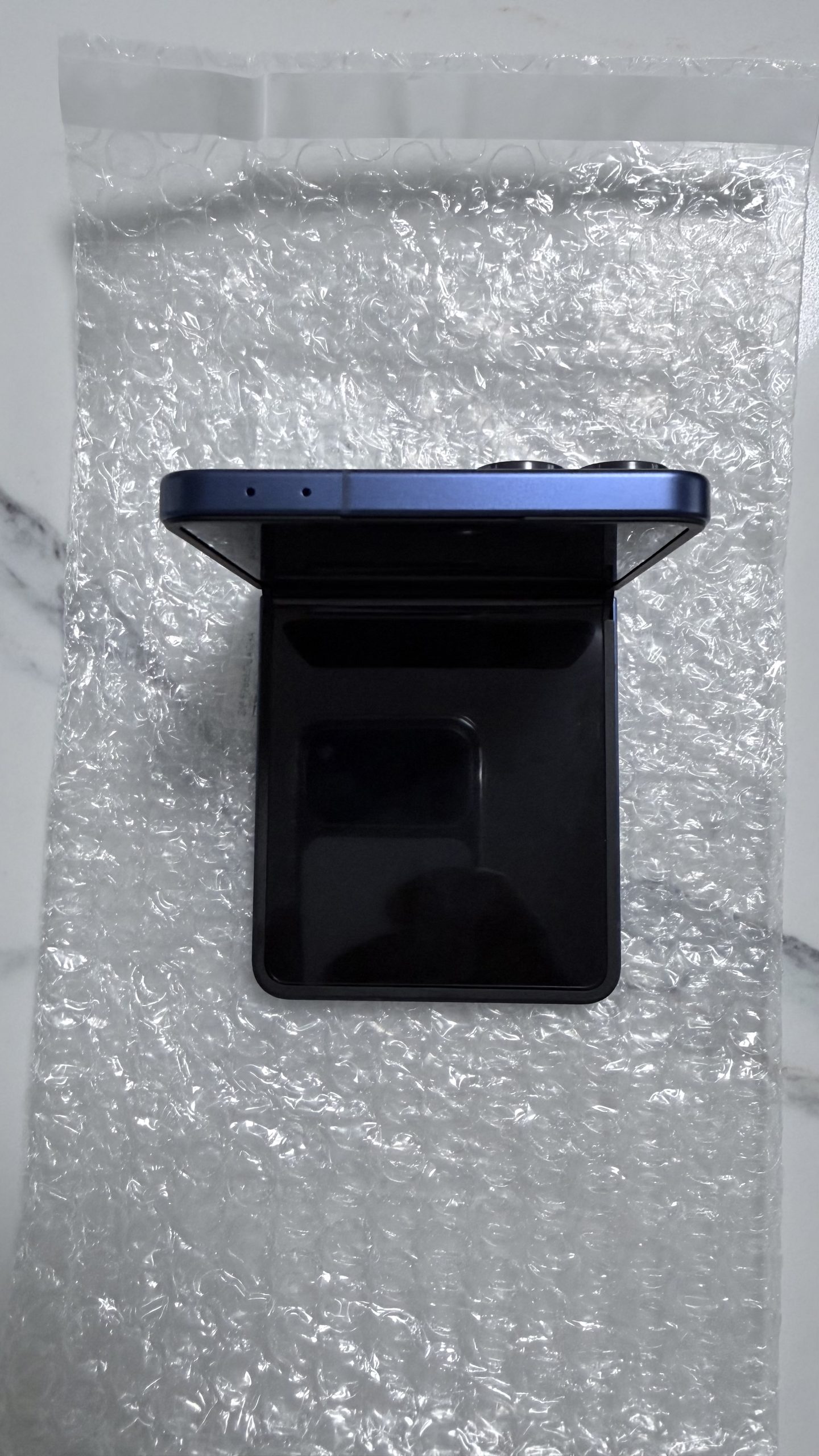 Samsung Galaxy Z Flip7 5G 256GB Blue Shadow — Desbloqueado — Grado A+ - Imagen 6