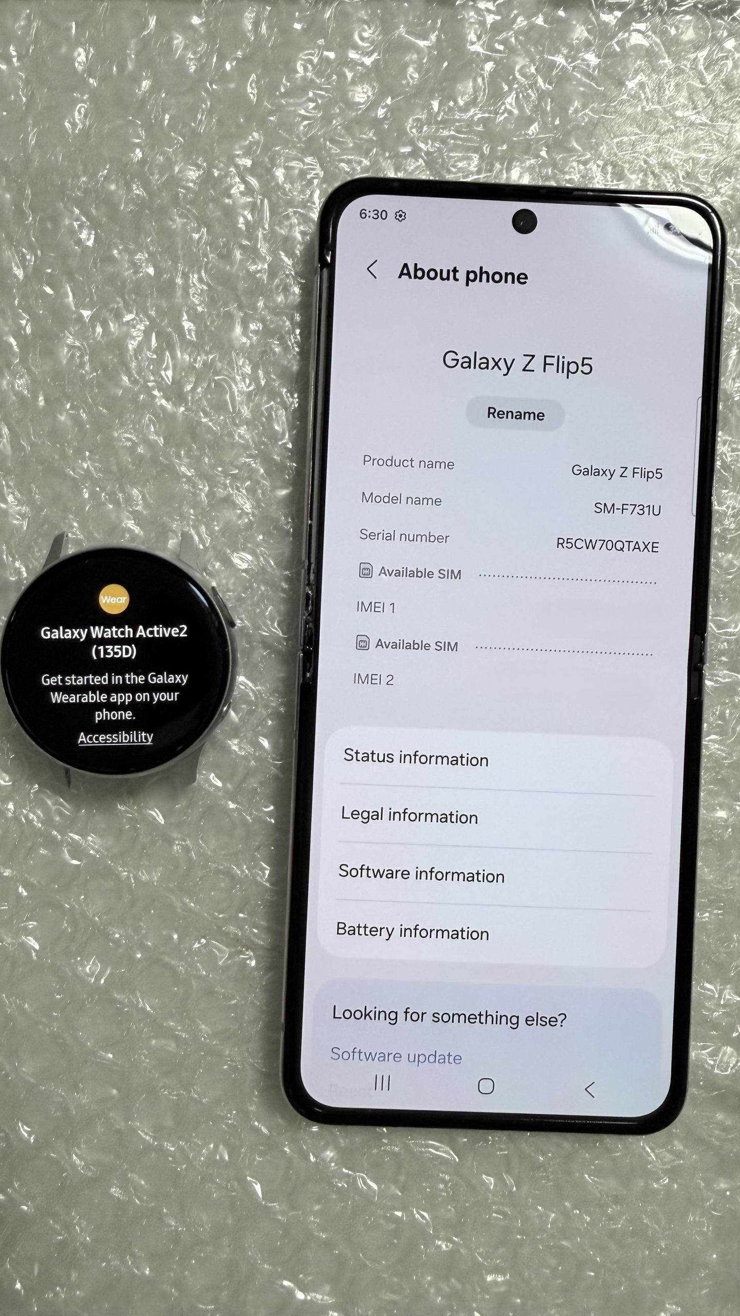 Samsung Galaxy Z Flip 5 512GB Desbloqueado — 100% Funcional · Dos detalles estéticos en pantalla · Chasis impecable + Galaxy Watch Active2 de REGALO - Imagen 31
