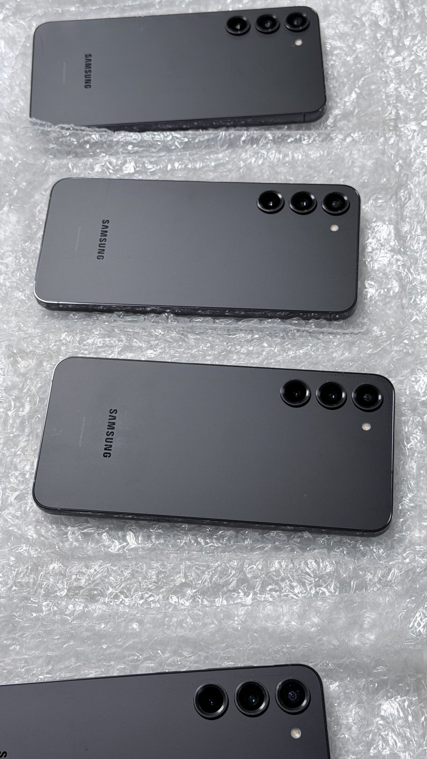 Samsung Galaxy S23+ 5G 256GB Phantom Black — Desbloqueado de Fábrica (SM-S916U1) — Grado B - Imagen 2