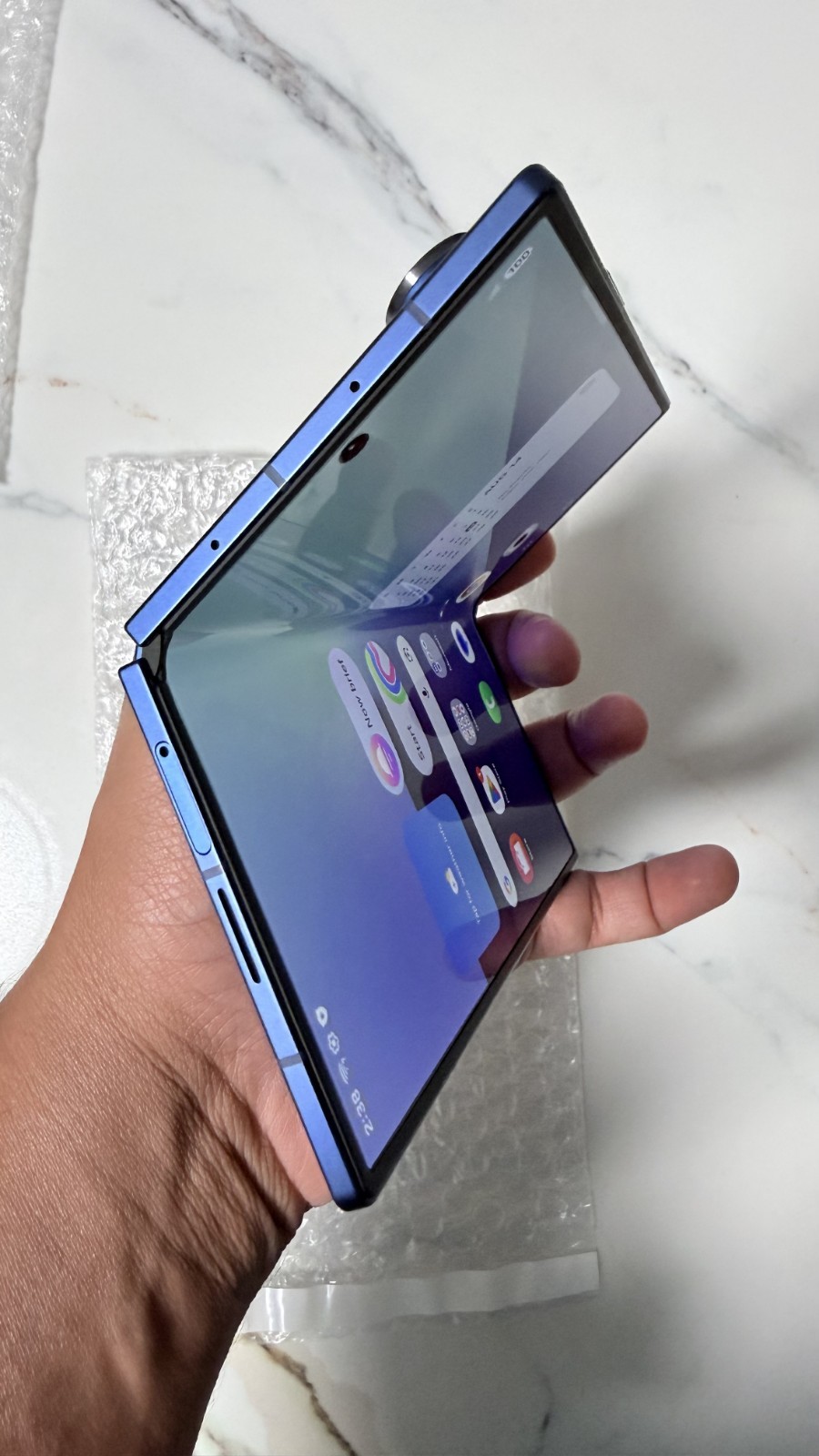 Samsung Galaxy Z Fold7 256GB Blue Shadow — Desbloqueado de Fábrica (SM-F966U1) — Grado A - Imagen 9