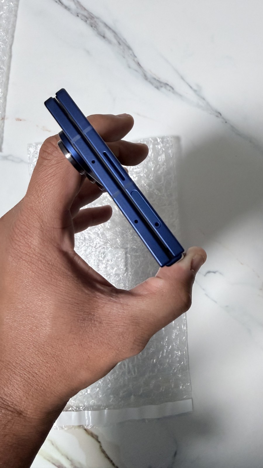 Samsung Galaxy Z Fold7 256GB Blue Shadow — Desbloqueado de Fábrica (SM-F966U1) — Grado A - Imagen 11